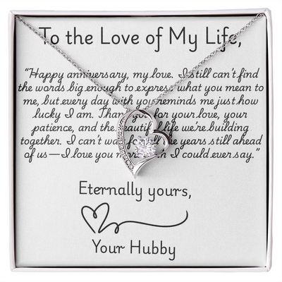 Glamorous Heart Pendant Necklace